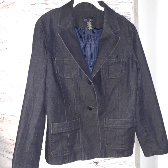 Attention Plus Size Ladies Blazer - Picture 1 of 8